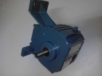 喷水织机无段变速器